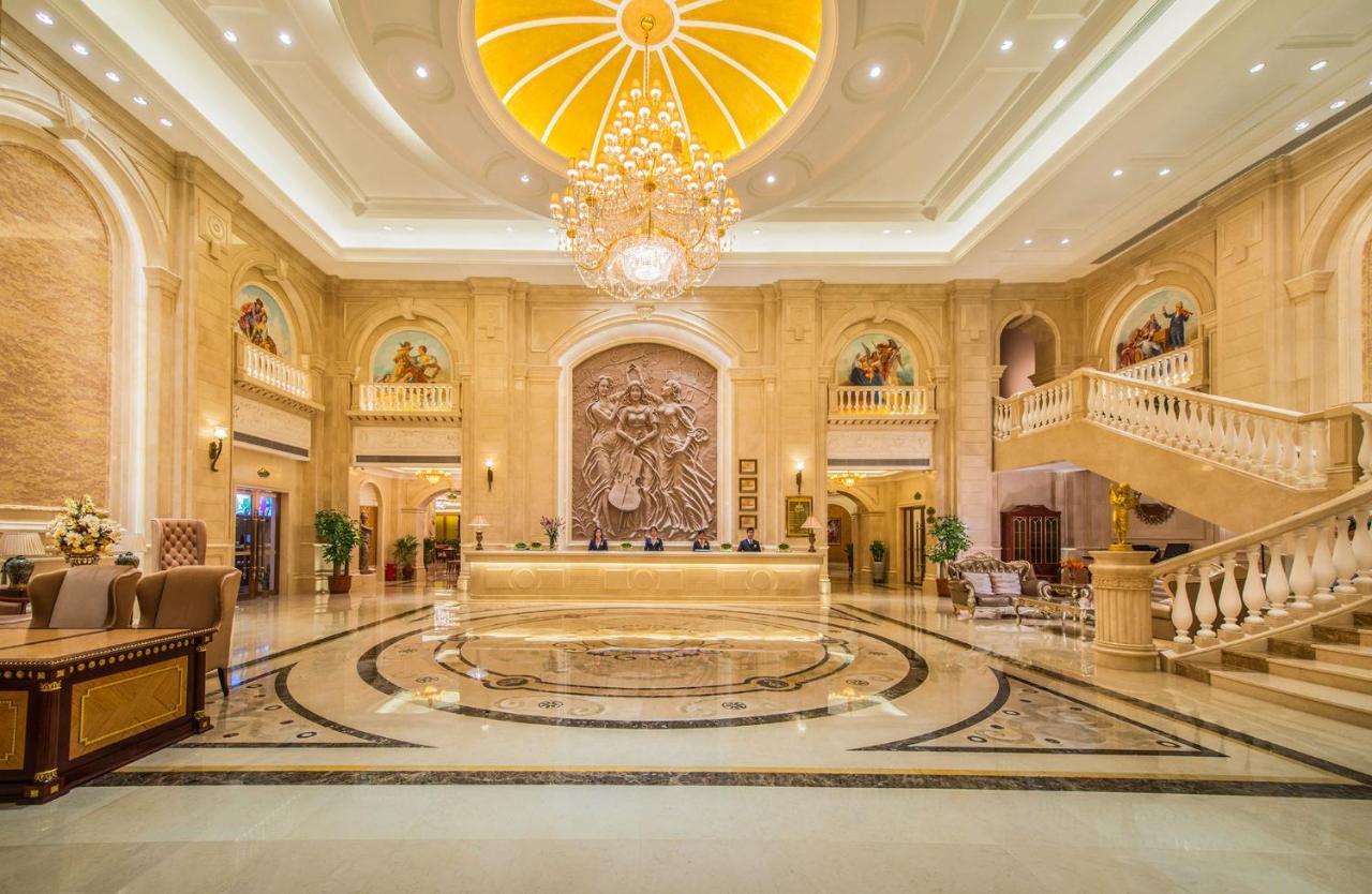 Vienna International Hotel Luogang Wanda Plaza Cantón Exterior foto